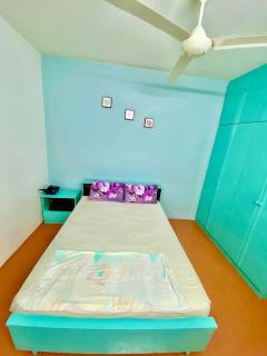 BATU FERRINGHI BAYU EMAS APARTMENT - 5