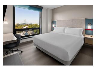 avid hotels - Brooklyn Dyker Heights by IHG - Brooklyn - 2