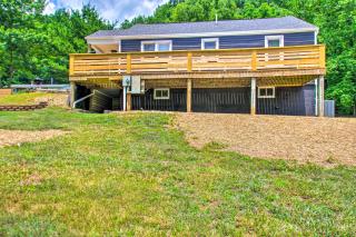 Little Farmhouse 3BR, 2BA Near Wineries - 3