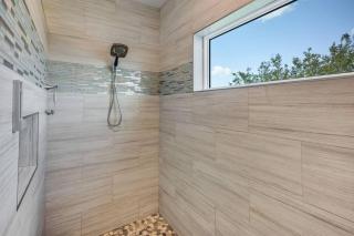 Spacious Home With Heated Pool! Sleeps 15! Billiard table! - 1