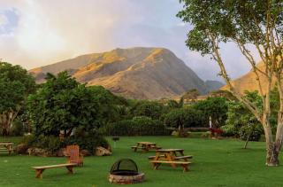 Embark on a journey through Maui with Aloha Glamp's jeep and rooftop tent allows you to discover diverse campgrounds, unveiling the island's beauty from unique perspectives each day - Paia - 2