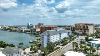 Lovely Clearwater Ocean Front Great Location 2BD - Clearwater Beach - 8