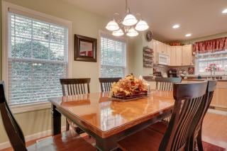 Enchanted Forest Cottage with Hot Tub! - Hiawassee - 4