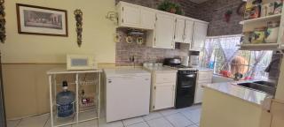 Alojamiento Villa Jardin - - 3