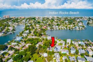 Beautiful home with large pool! Close to the beach! - Clearwater Beach - 4