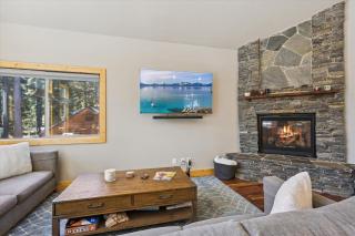 Graystone Retreat - Modern Retreat w Hot Tub & HOA Amenities - Truckee - 7