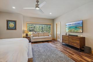 Graystone Retreat - Modern Retreat w Hot Tub & HOA Amenities - Truckee - 2