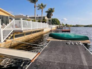 Gorgeous vacation home on the water with heated pool and sand! - Hernando Beach - 6