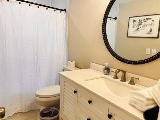 Gorgeous vacation home on the water with heated pool and sand! - Hernando Beach - 1