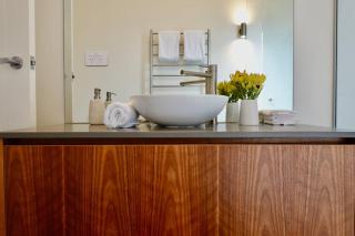 Eco Waterfront Seclusion - Carlton Bluff House - 2