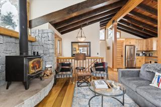 Mariposa Heights at Alpine - Ski Shuttle to Slopes- Fireplace- Forest Views - 7