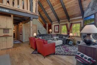 Lazy Bear's Lodge By Tahoe Getaways - Remodeled 3 BR w Hot Tub! - 6