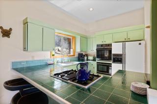 Mosaic Magic at Northstar - Luxury 4BR with Private Hot Tub and Free Ski Shuttle - 7