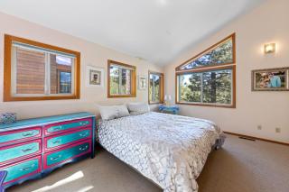 Mosaic Magic at Northstar - Luxury 4BR with Private Hot Tub and Free Ski Shuttle - Truckee - 2