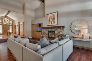 Mountain Majesty at Grays Crossing - Luxury 4BR 4BA w Private Hot Tub - Truckee - 7