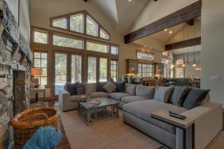 Mountain Majesty at Grays Crossing - Luxury 4BR 4BA w Private Hot Tub - Truckee - 5