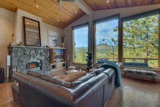 Pinnacle Views at Tahoe Donner - 4BR, Hot Tub - Truckee - 7