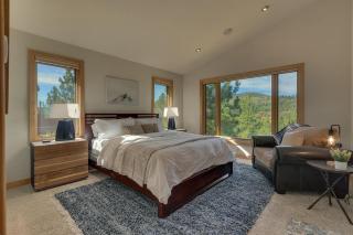 Pinnacle Views at Tahoe Donner - 4BR, Hot Tub - Truckee - 1