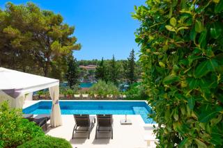 APARTMANI MARIS - Milna - 0