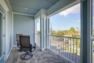 Steps to Shore Modern Redington Beach Townhome - 9