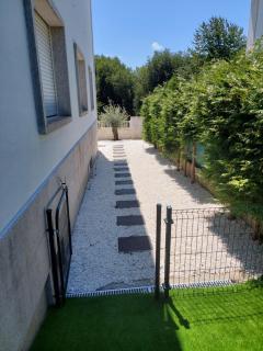 CHALET A SOLO 5 MIN DE OURENSE CIUDAD con jardín y barbacoa - Ourense - 5