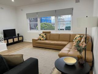 Bright Beautiful 3 Bedrooms Apartment - Bondi Junction - 5