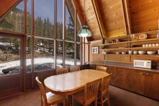Snowy Paws - Pet Friendly - Alpine Meadows - Amazing views, close to slopes - Olympic Valley - 4