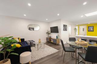City Centre Unit Overlooking Ryrie Street! - 4