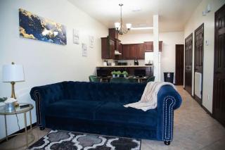 Modern 2 bed 2-bath next to University UTRGV - Edinburg - 0