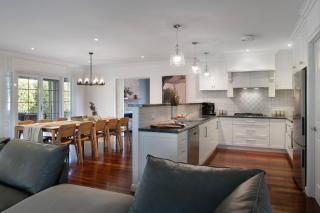 Peahen House - Trentham - 2