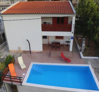 Seaside apartments with a swimming pool Krusevo, Novigrad - 21980 - Bašić - 0