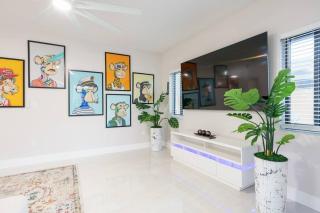 New Miami & Calle Ocho Home with Arcade! - 9