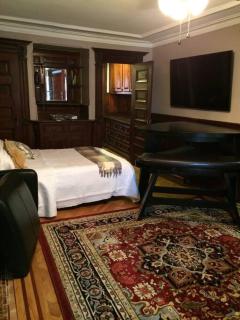 Garden Apartment with Private Entry - Brooklyn - 4