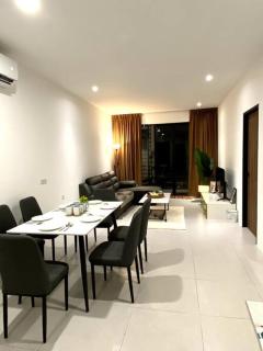 Kuching Chill 3Bedroom Poolside View at Armadele , Galacity - Kuching - 3