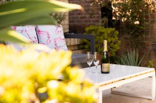 Resort Style home close to the Beach with Pool, Sauna and Pizza Oven - Sydney - 6