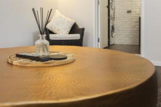 Chic IN THE City - New Plymouth - 4
