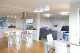 Magic On Molesworth Wow Factor Prime Location - New Plymouth - 6