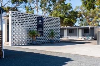 Motel On Becker -  - 2