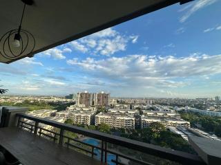 Condo in Taguig, 2br condo, Acacia Estates, BGC, - 9