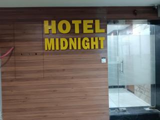 Hotel Midnight - 5