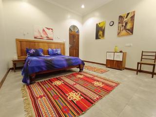 Jungle Room - Michamvi Kae - 0