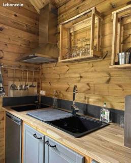 Chalet Authentique - Insolite - Sauna & Télécabine - Ménage, serviettes, lit fait inclus - Rochesson - 8