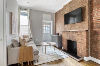 West Village 1br w wd nr restaurants NYC-1075 - 0