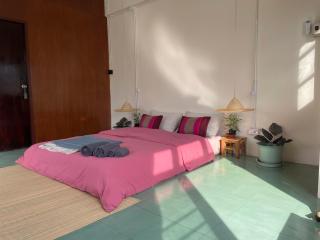 Baan KhaoSoi - Private room in a rooftop hostel 4th floor - Khlong San - 8