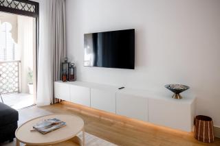 Cozy 1-BR in Old Town near Burj Khalifa - 1