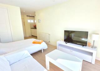 Great studio on the Beachfront in the Center of Marbella - Marbella - 4