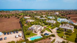 HelloApulia Villa Domenica - Family Sea & Garden Retreat - Walkable Local Dining, minutes from the Beach - Savelletri di Fasano - 0
