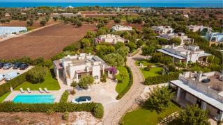 HelloApulia Family Villa with Pool, Lush Garden & BBQ - Near the Beache - Savelletri di Fasano - 2