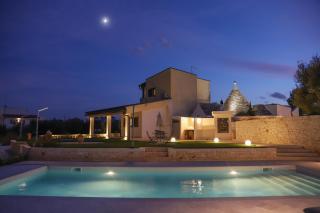 TD Trulli Saveni Trulli with Pool Near the Centre - Castellana Grotte - 2