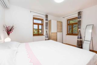 Holiday home in Vrbnik/Insel Krk 36717 - Vrbnik - 2